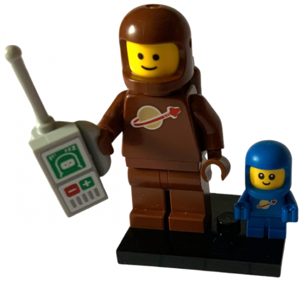 COL24-3 - Brown Astronaut and Spacebaby, Series 24